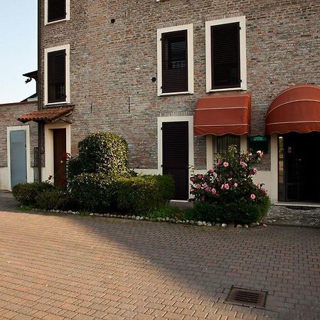 Locanda Del Re Sole Ferrara Exterior photo